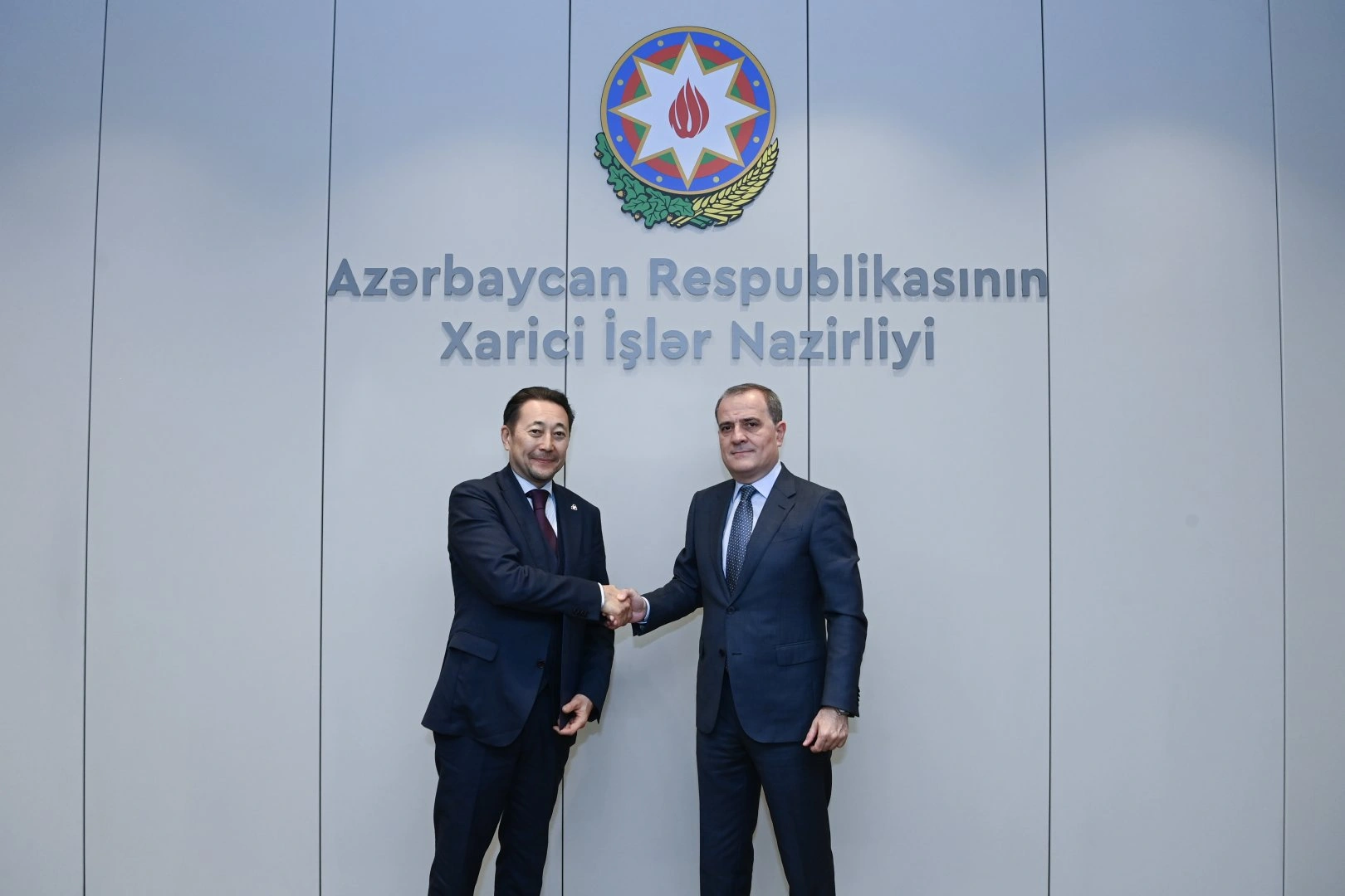 Azerbaijan discusses CICA development with secretary-general (PHOTO)