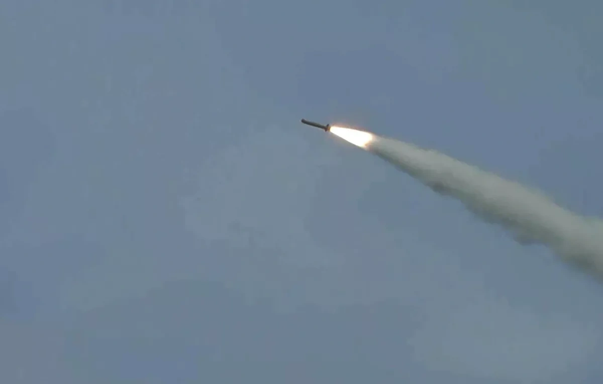 Russian forces strike Ukrainian defence contractor in Kyiv region VIDEO