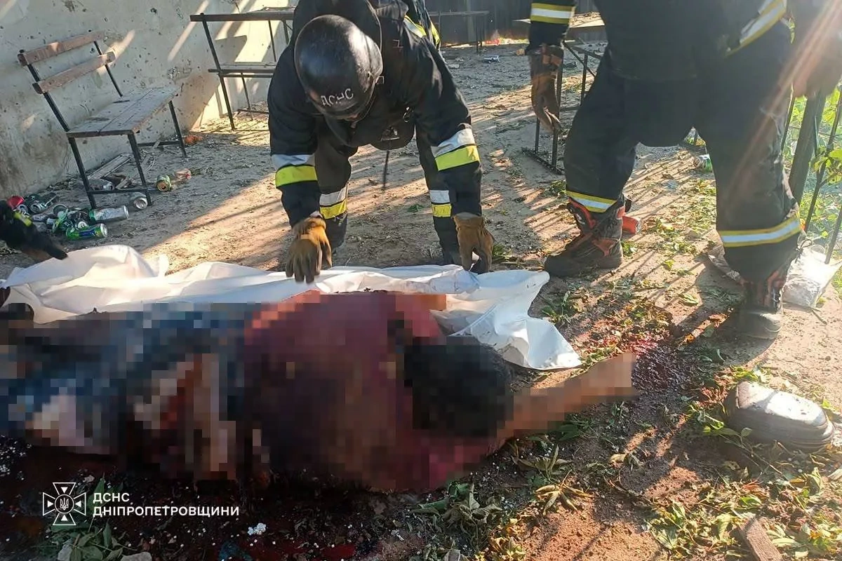 Russian forces launch overnight strikes on Ukraine, casualties reported PHOTO