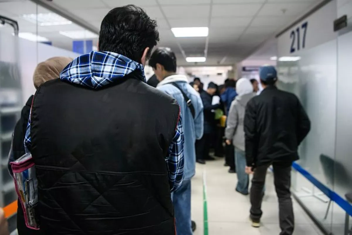 Central Asian migrant workers increasingly look to Europe over Russia