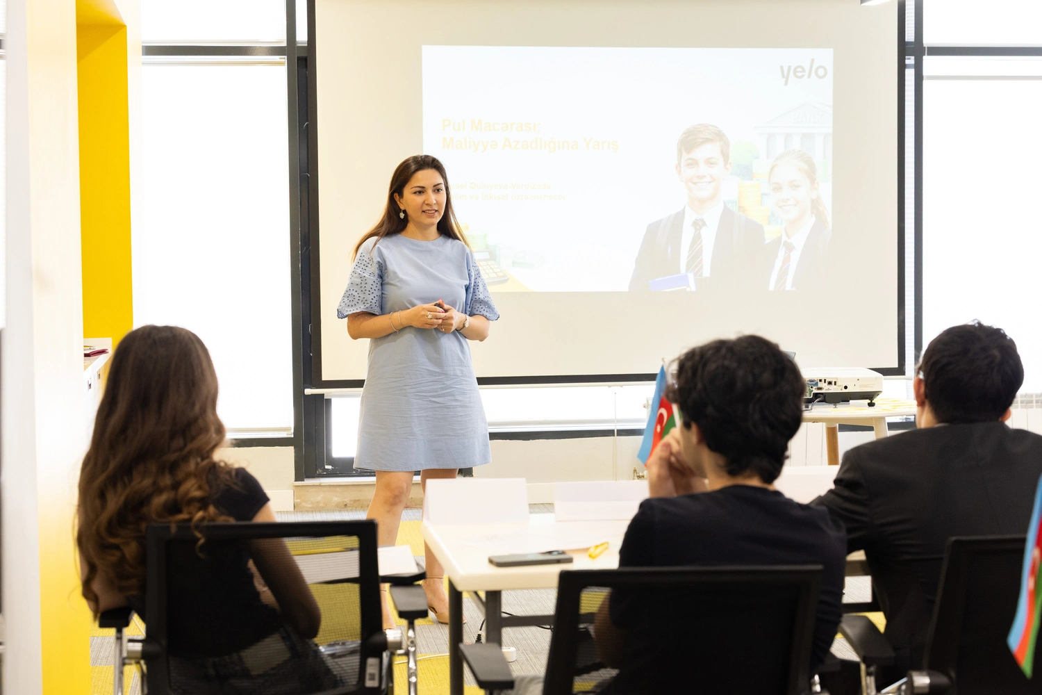 LANDAU School students participated in the internship program at Yelo Bank (PHOTO)