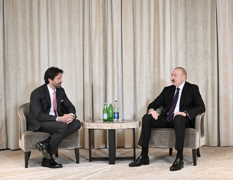 President Ilham Aliyev meets with the Deputy Prime Minister of Slovakia in Munich (PHOTO)