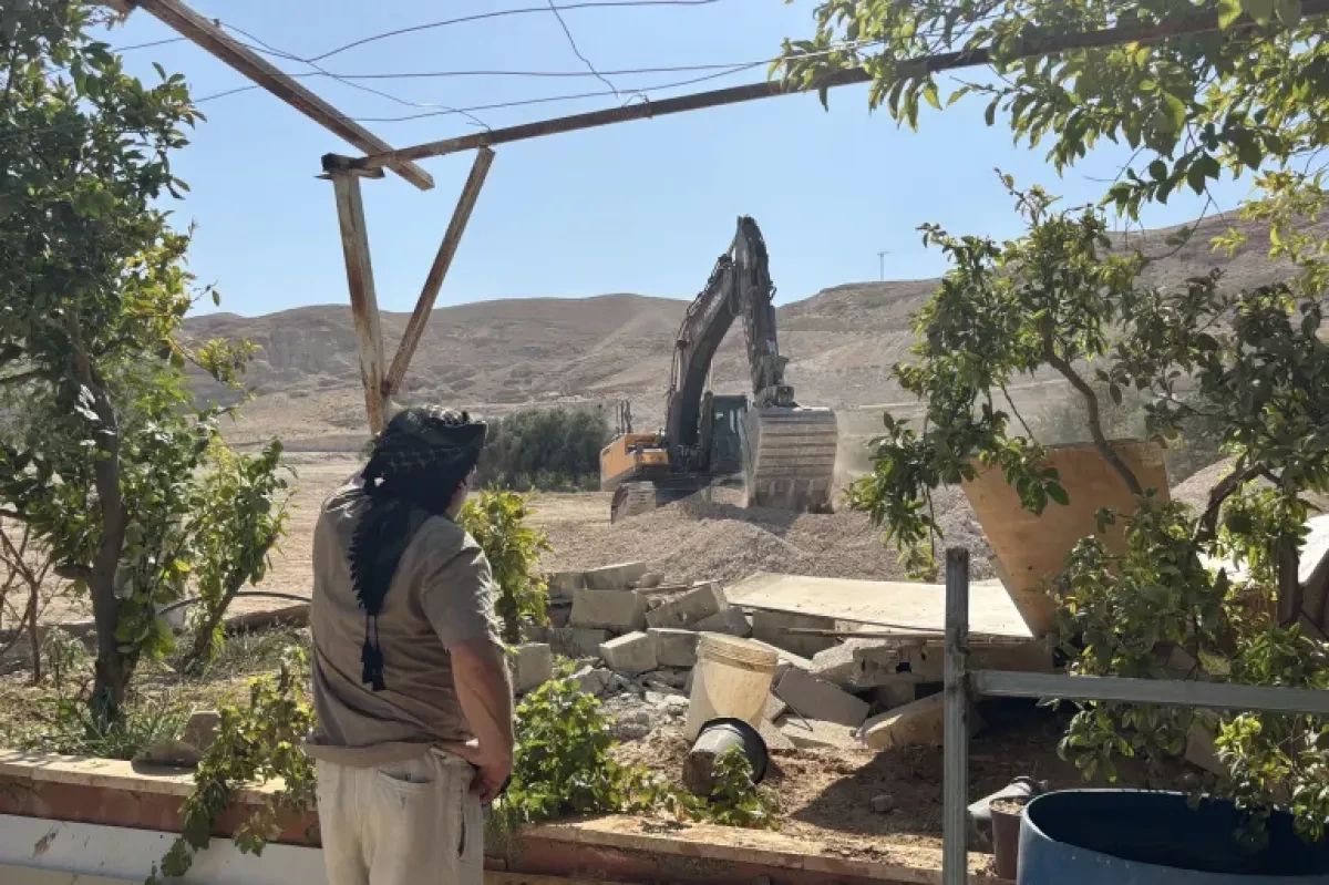 Israel accused of complicity in settler demolition of Palestinian homes near Jericho PHOTO