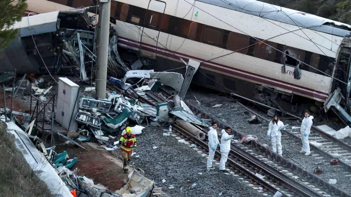 Spain declares three-day national mourning after Andalusia train crash