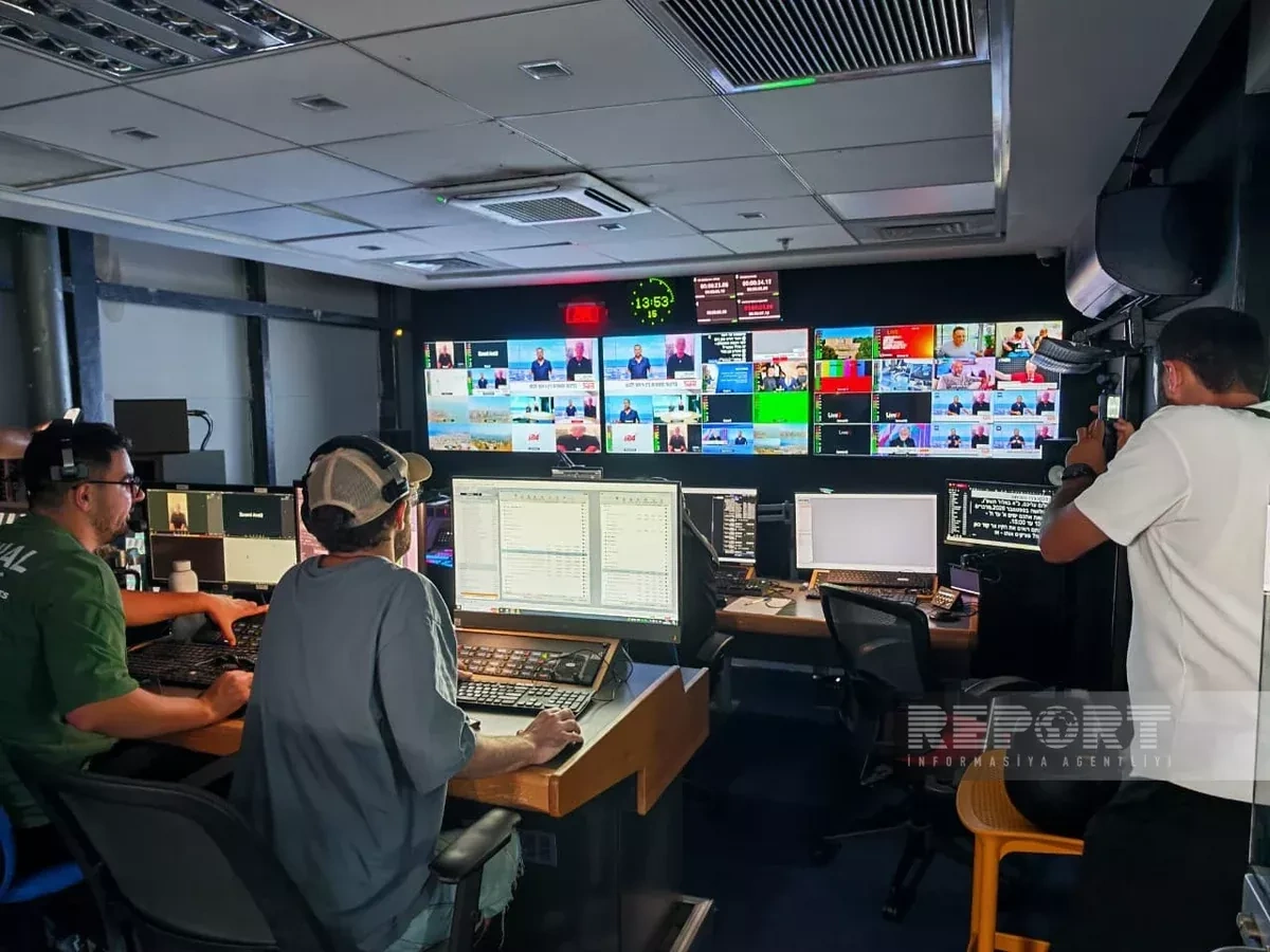 Azerbaijani journalists explore i24NEWS operations in Israel PHOTO