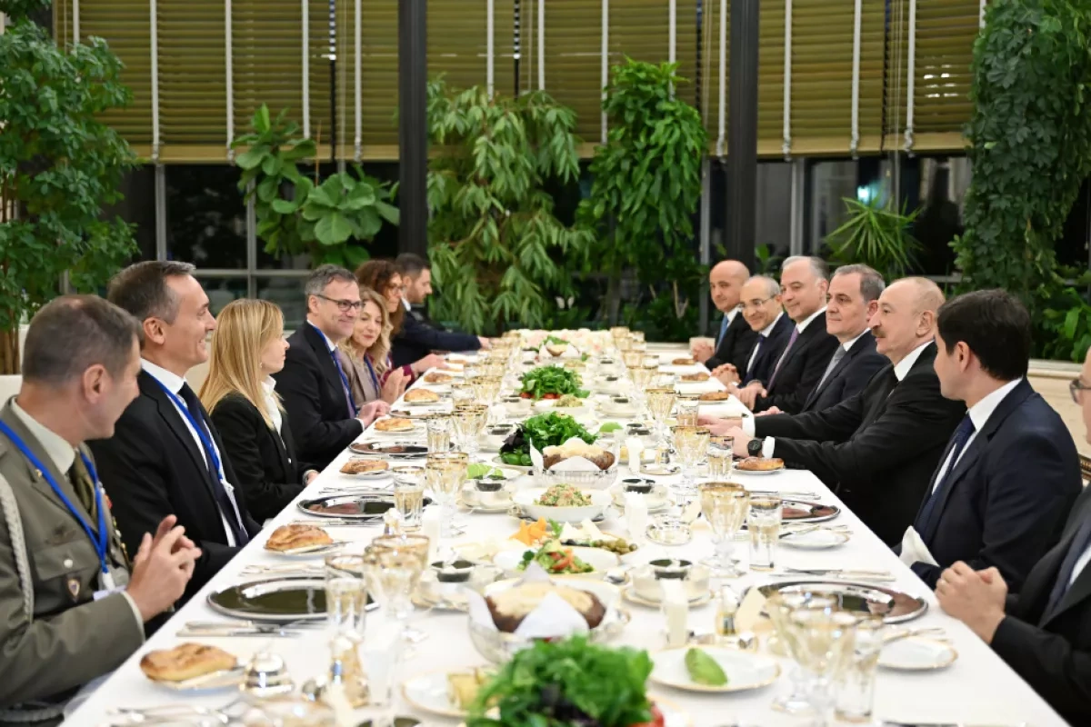 Azerbaijani president hosts working dinner in honour of Italian prime minister PHOTO