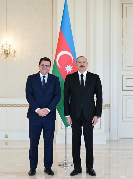 President Ilham Aliyev receives Austria's newly appointed ambassador to Azerbaijan (PHOTO/VIDEO)