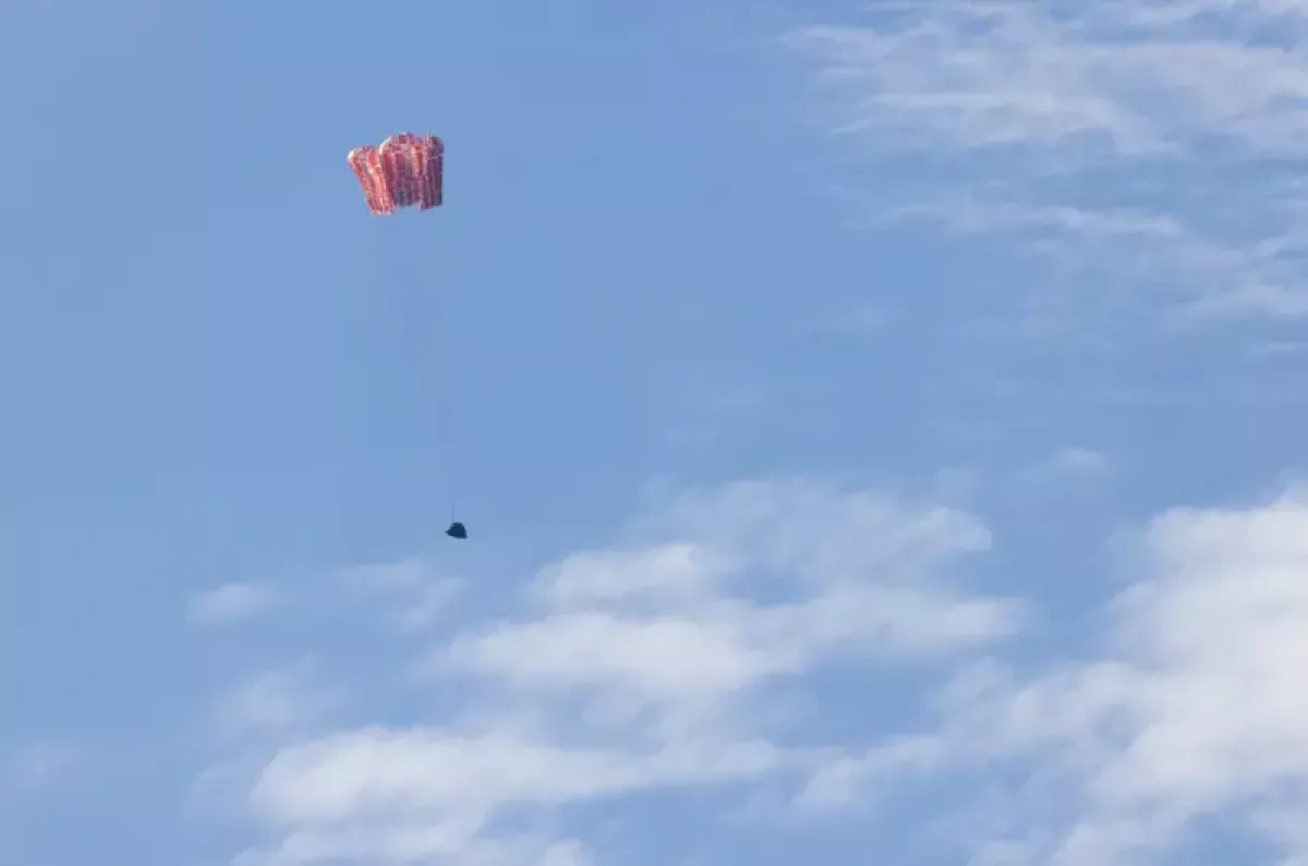 Artemis II astronauts return to Earth after historic 10-day lunar mission PHOTO / VIDEO