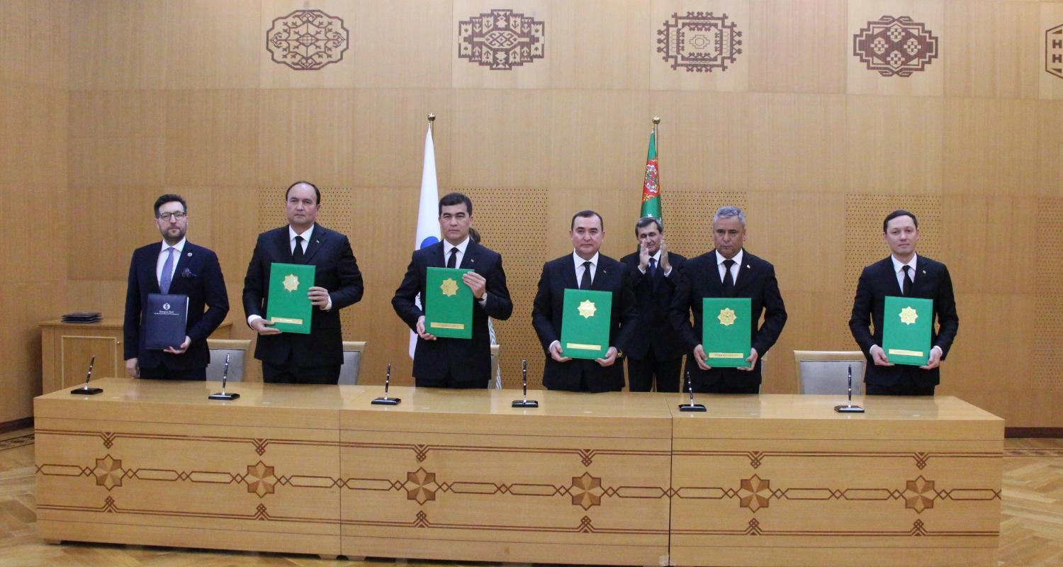 Turkmenistan, EBRD sign five cooperation memorandums