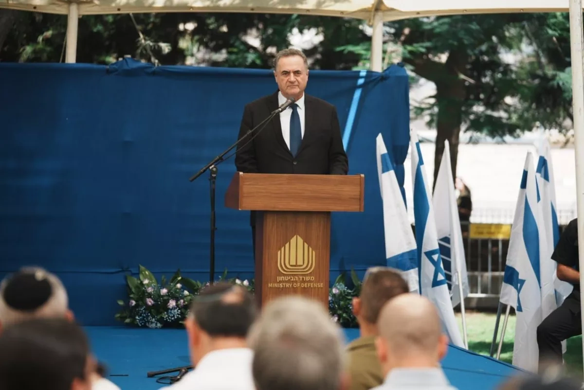 Defence chief: Israel would return Iran to "Stone Age" if attacked