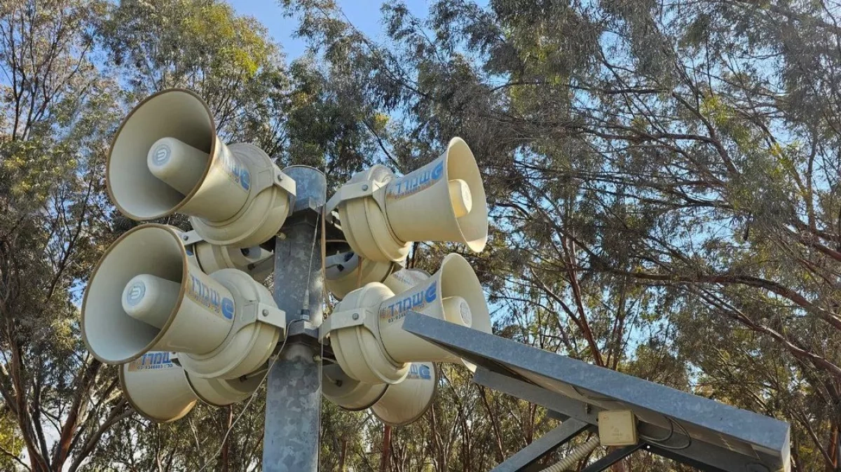 Sirens wail in northern Israel amid overnight cross-border attack