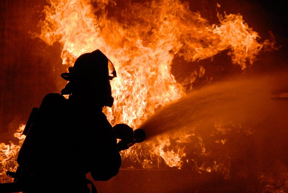 Hundreds evacuated as wildfire burns for third day in western Türkiye VIDEO