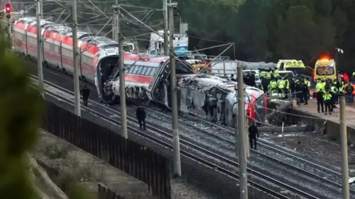 Spanish minister urges caution over causes of deadly train crash