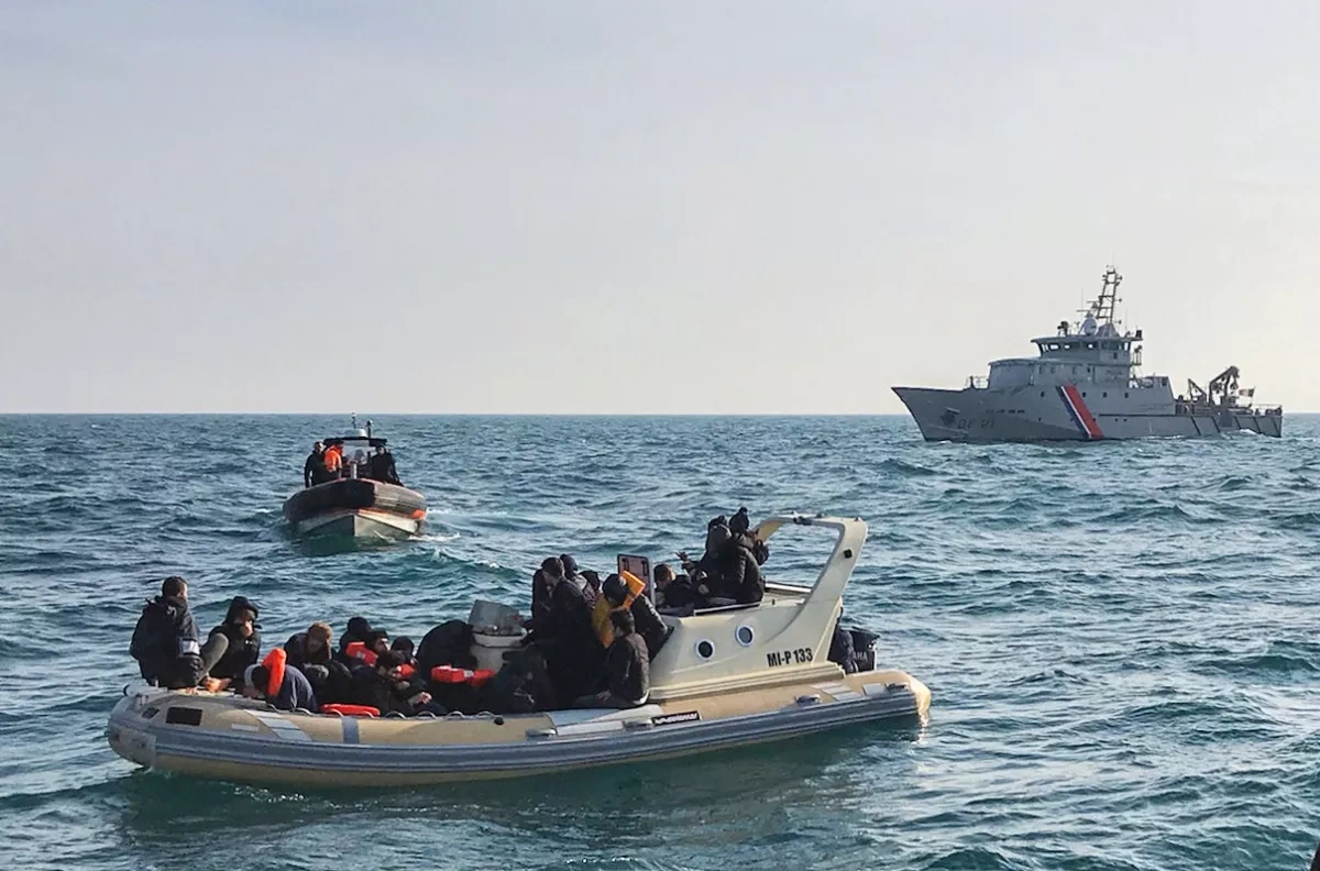 More than 200,000 migrants cross English Channel in small boats since 2018