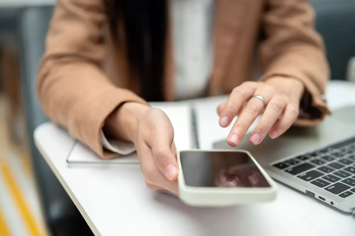 Russia considers blocking incoming international calls