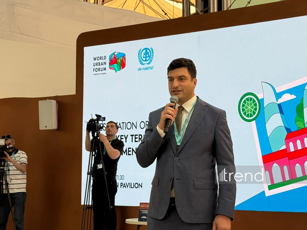 WUF13 in Baku showcases new explanatory dictionary for urban planning terms (PHOTO)