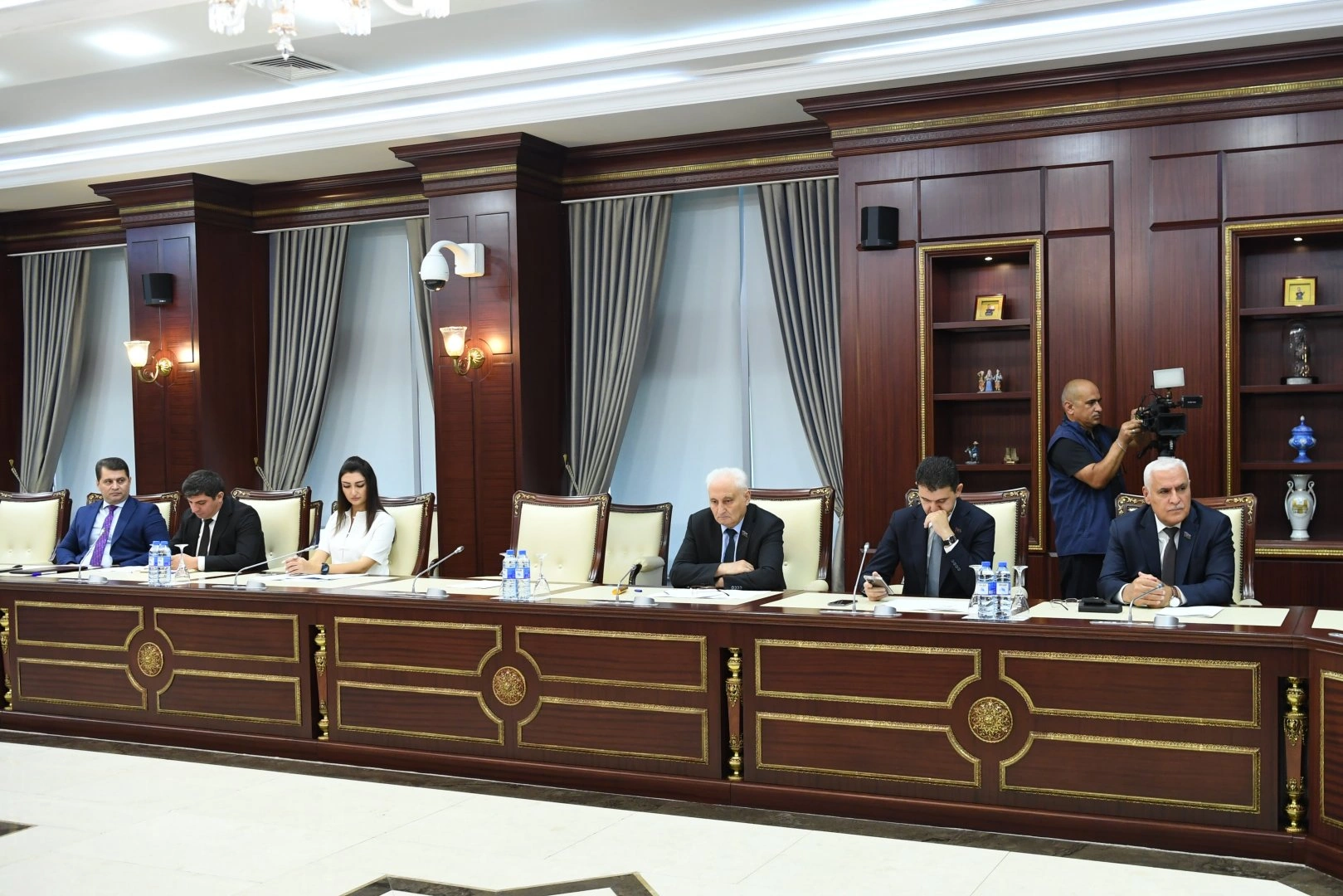 Azerbaijani Parliament commemorates State Sovereignty Day (PHOTO)