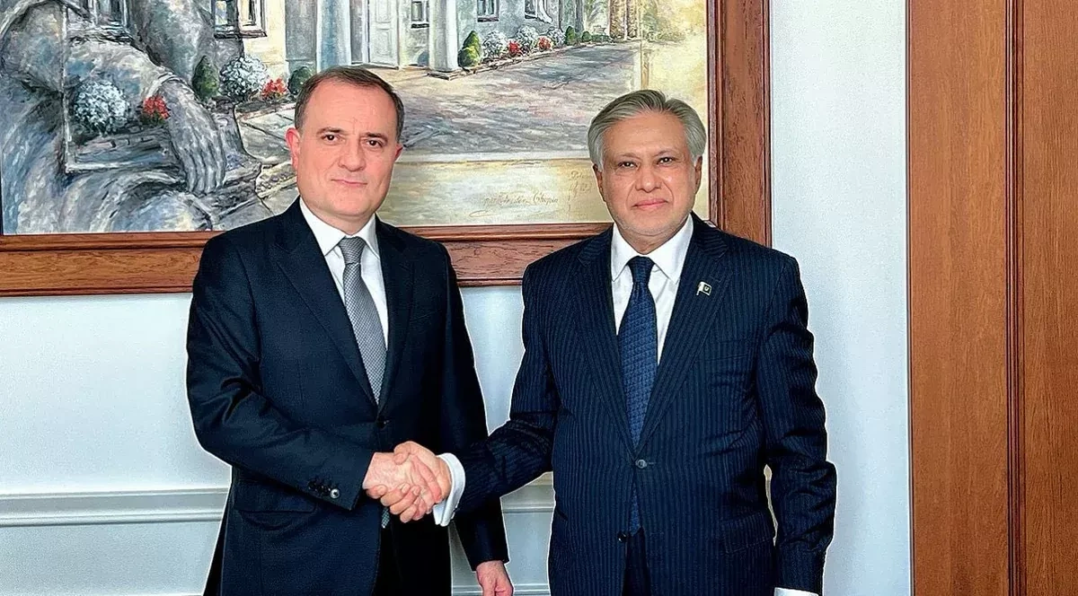 Pakistan, Azerbaijan pledge stronger cooperation on trade, energy and defence