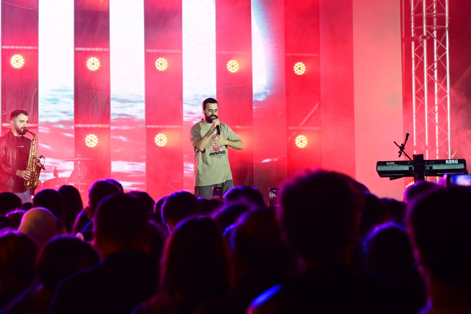 Pop stars take stage at Baku Olive Festival (PHOTO)
