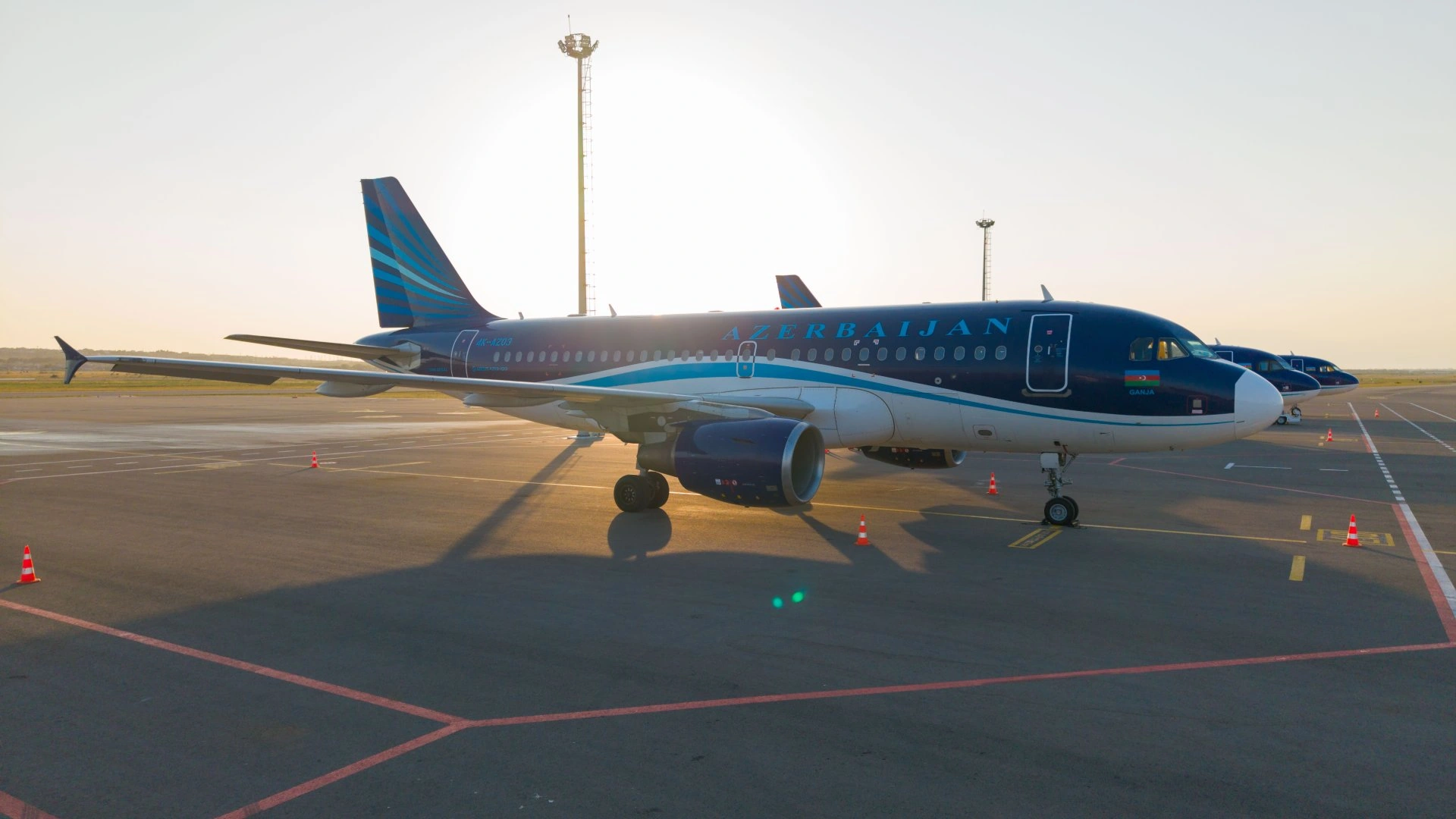 Azerbaijan Airlines adds fourth aircraft to its fleet this year (PHOTO)