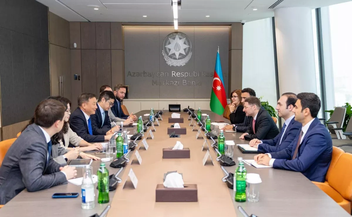 Azerbaijan, UnionPay discuss expansion of QR code payments
