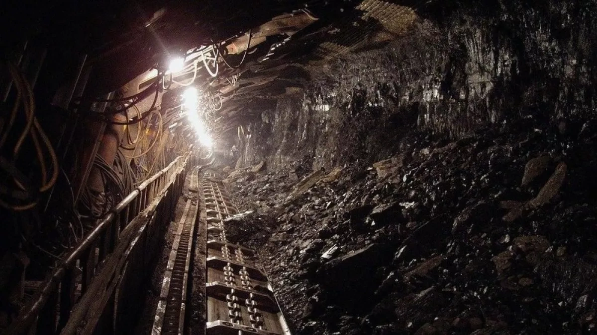 Gas release at Kyrgyz mine kills two workers