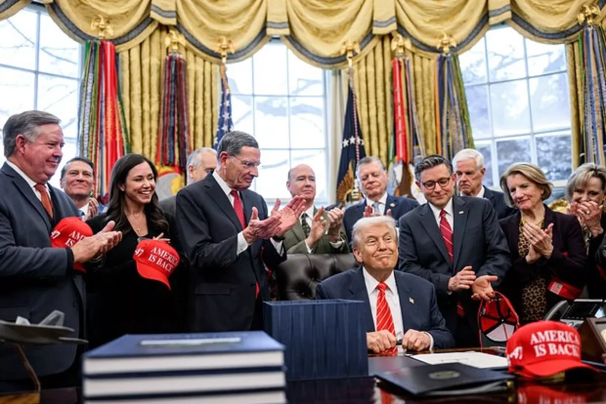 WSJ: Trump's allies called him for months to decapitate Iranian gov't