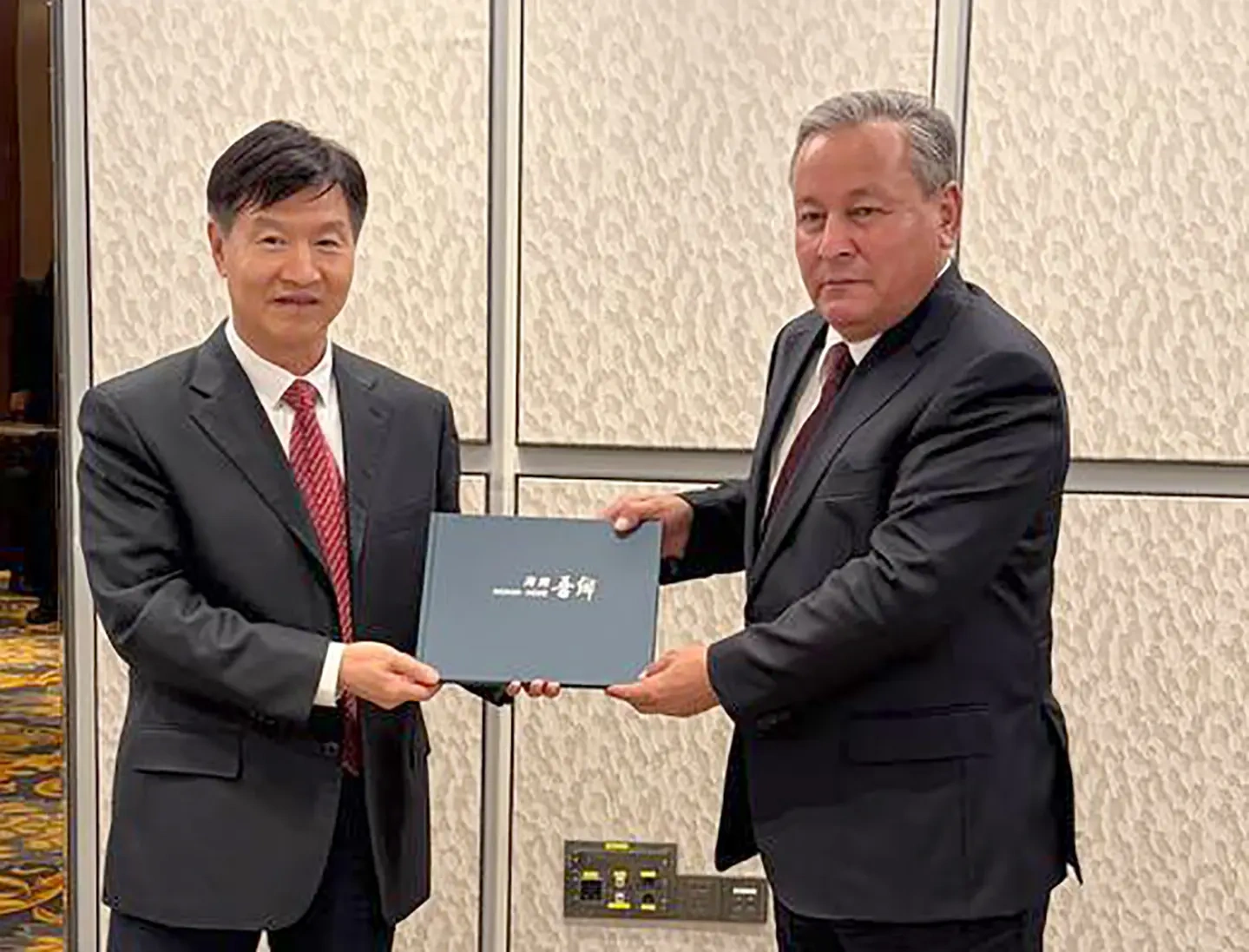 Uzbekistan's Andijan, China’s Hainan Province sign new co-op agreements