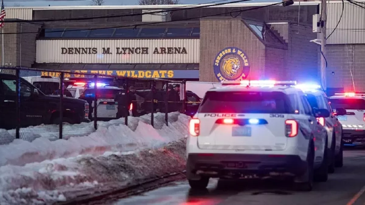 Three dead in shooting at indoor ice rink in Rhode Island video