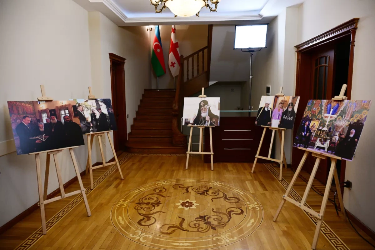Azerbaijani president visits Georgian embassy to condole Patriarch Ilia II’s passing PHOTO