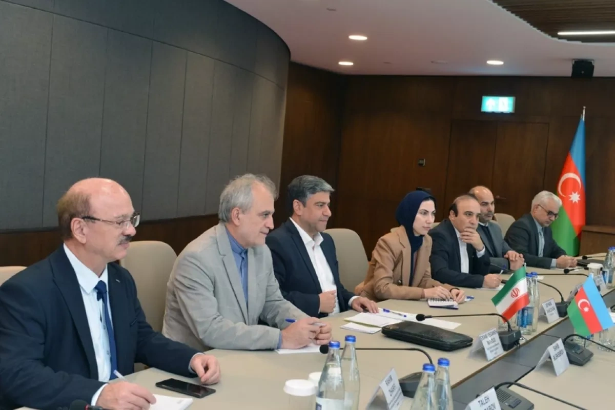 Azerbaijan, Iran explore expanded cooperation in trade Photo