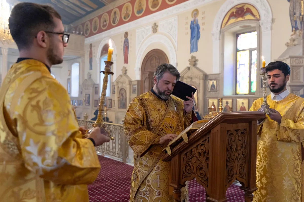 Divine liturgy in Azerbaijani: historic first in Baku church Celebration of multiculturalism / PHOTOS / VIDEO