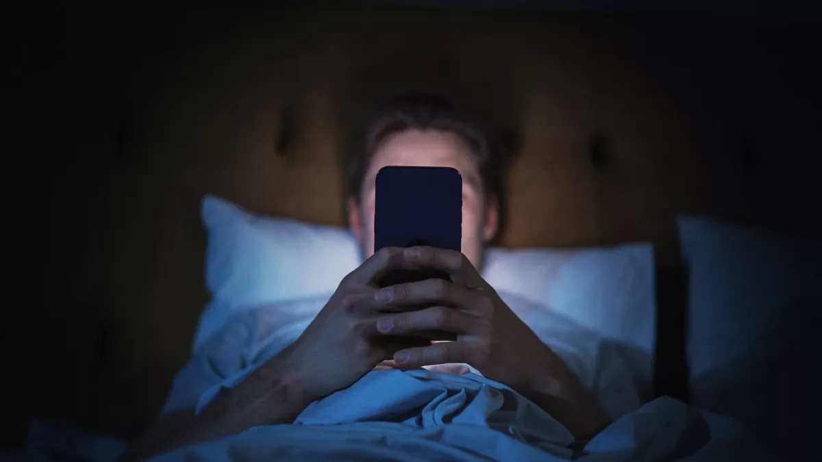 Bedtime Reels, Shorts linked to poorer sleep, expert says