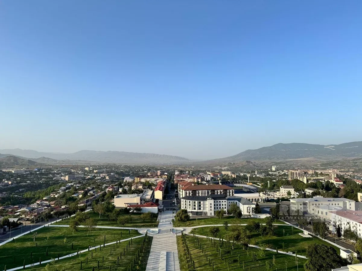 Azerbaijan's Khankandi welcomes Georgian journalists, bloggers PHOTO