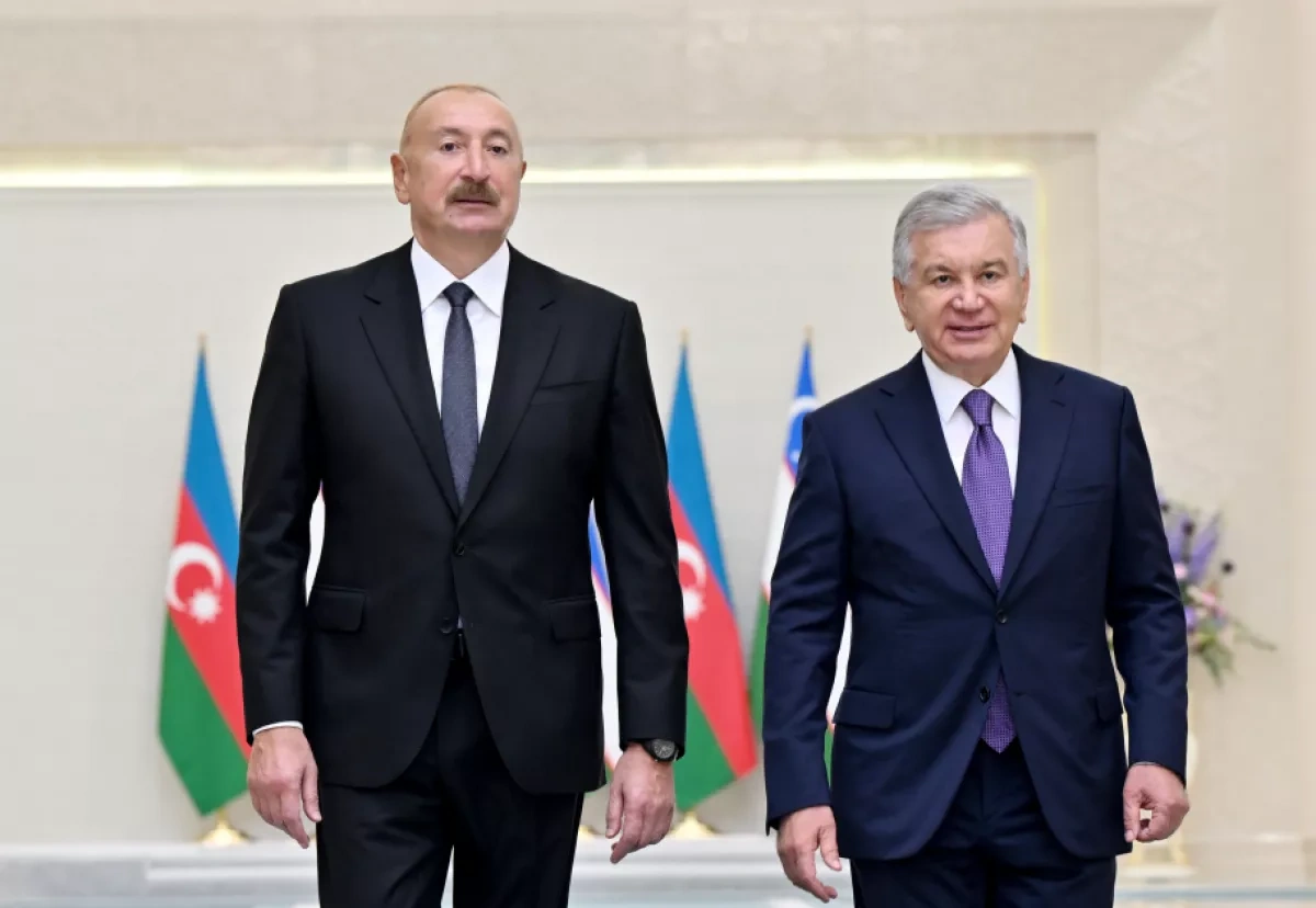 Azerbaijani leader receives official welcome in Tashkent, Uzbekistan PHOTO / UPDATED