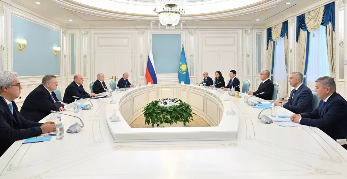 Kazakhstan, Russia deepen strategic partnership at high-level talks photo