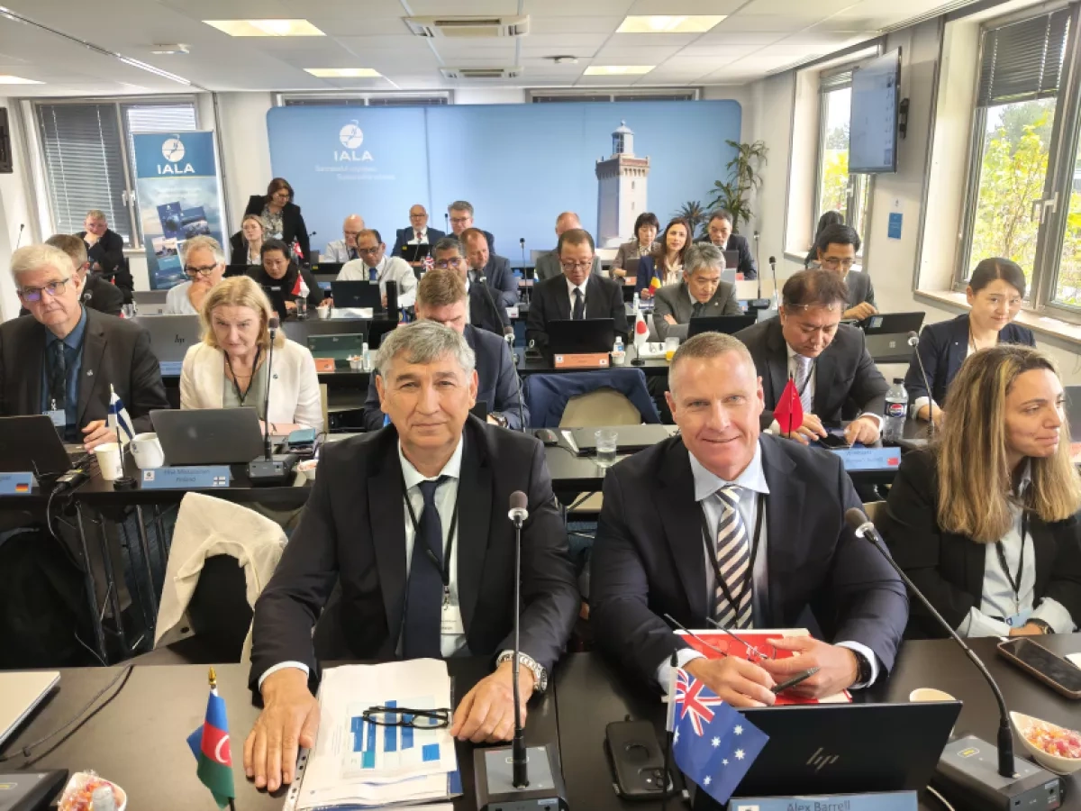 Azerbaijan highlights rich maritime traditions at Paris IALA meeting