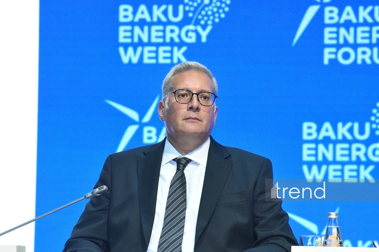 Egypt focuses on boosting oil and gas output at existing fields, minister says