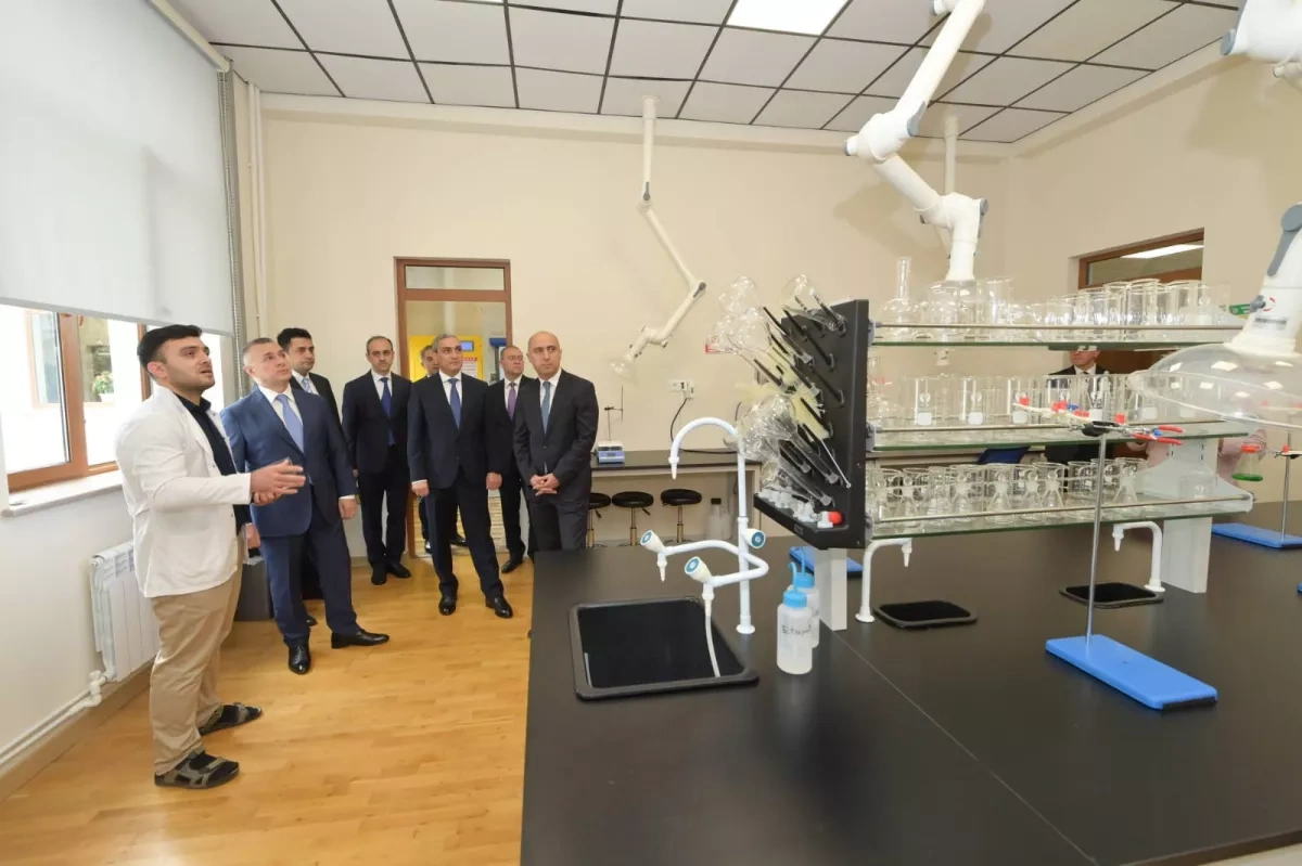 Azerbaijani ministers visit Karabakh University Clinic PHOTO