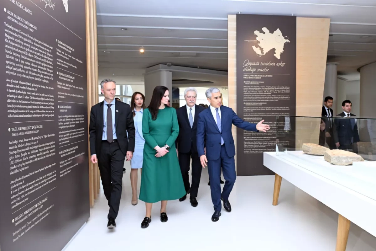 Lithuanian prime minister visits Heydar Aliyev Centre in Baku Photo