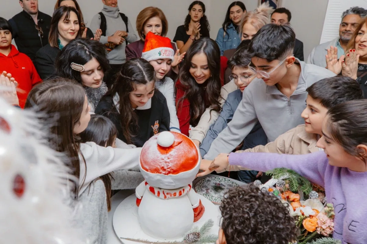 Leyla, Arzu Aliyeva share holiday joy with children at rehabilitation center