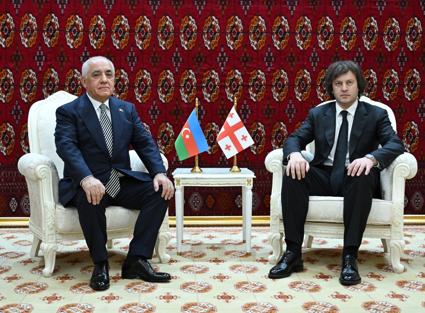 Azerbaijani PM meets with Georgian counterpart in Turkmenistan