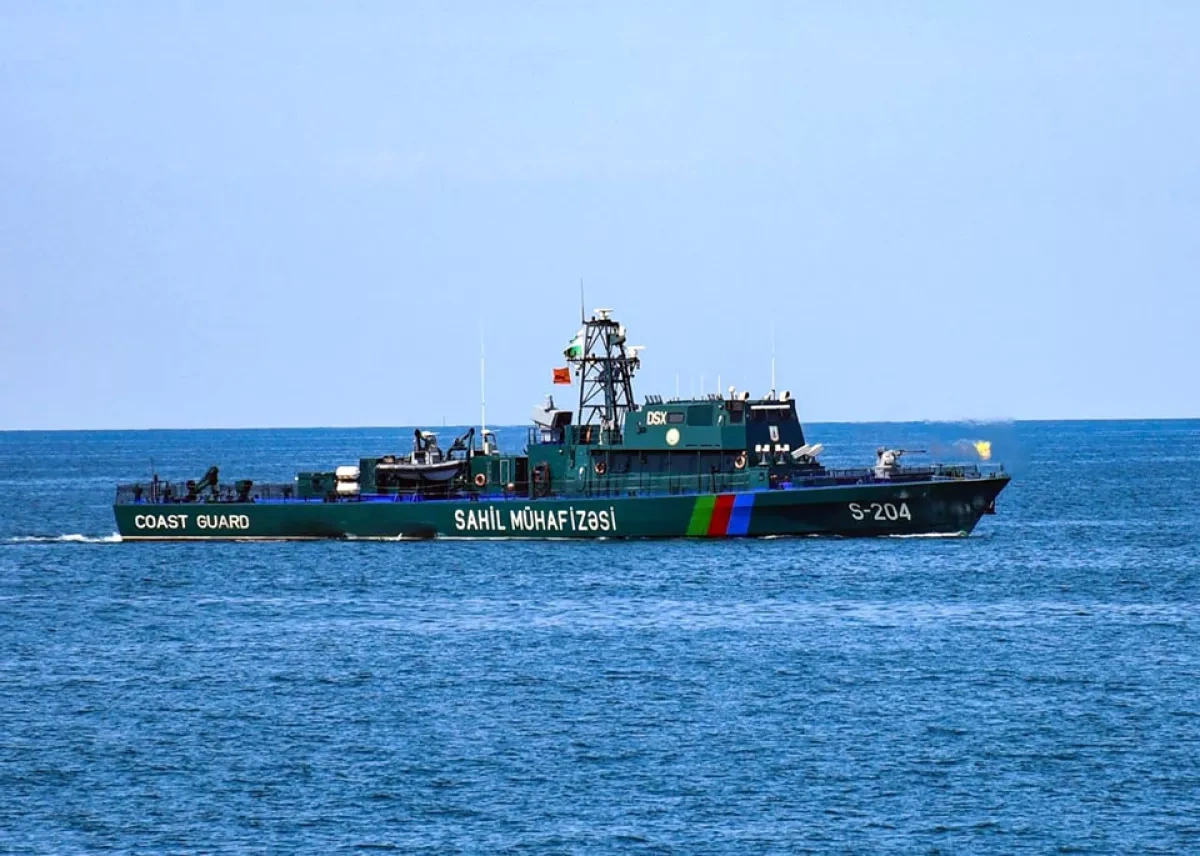 Azerbaijan conducts live-fire naval drills protecting energy infrastructure PHOTO