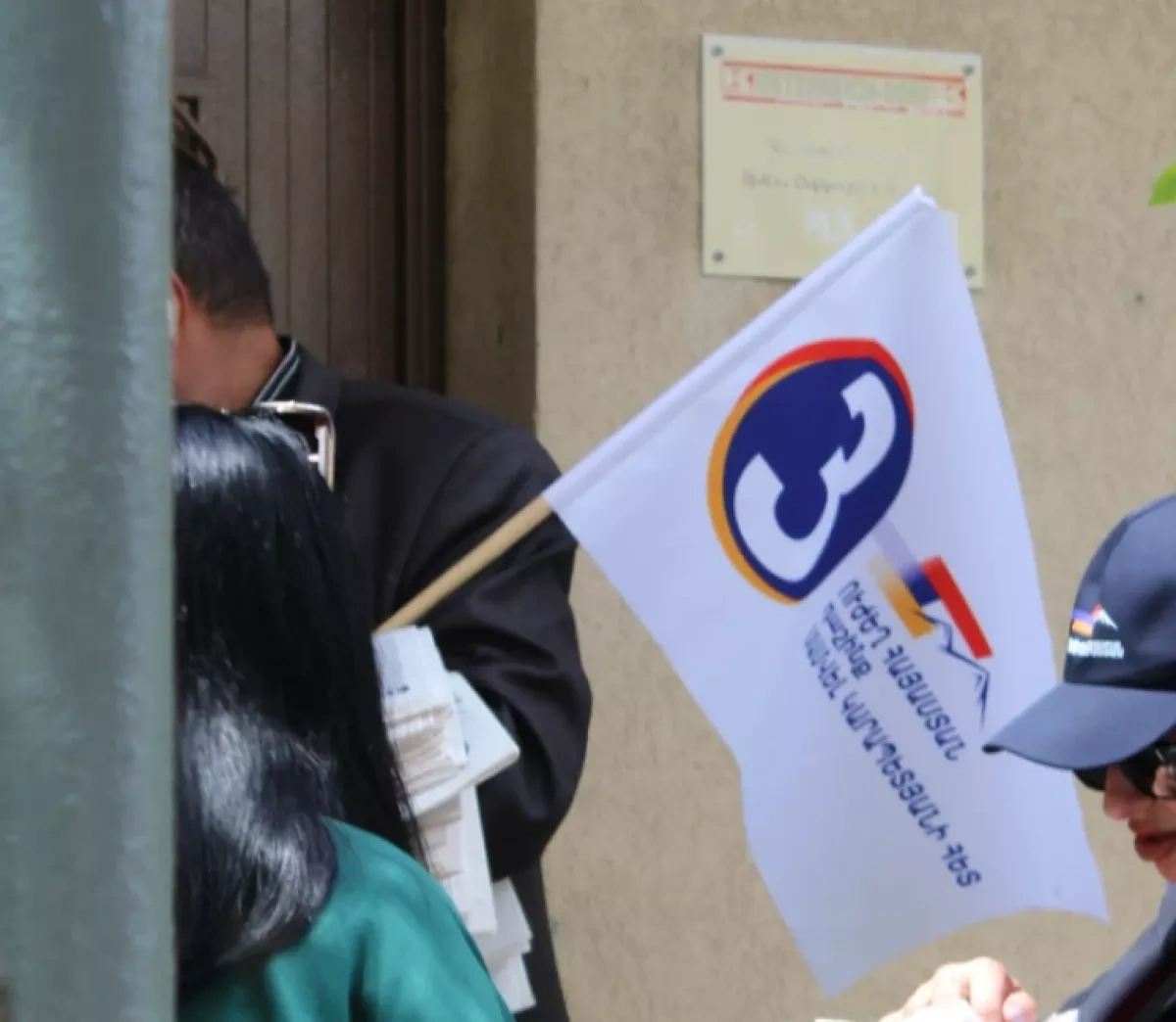 Masked individuals surround Strong Armenia party office in Gyumri