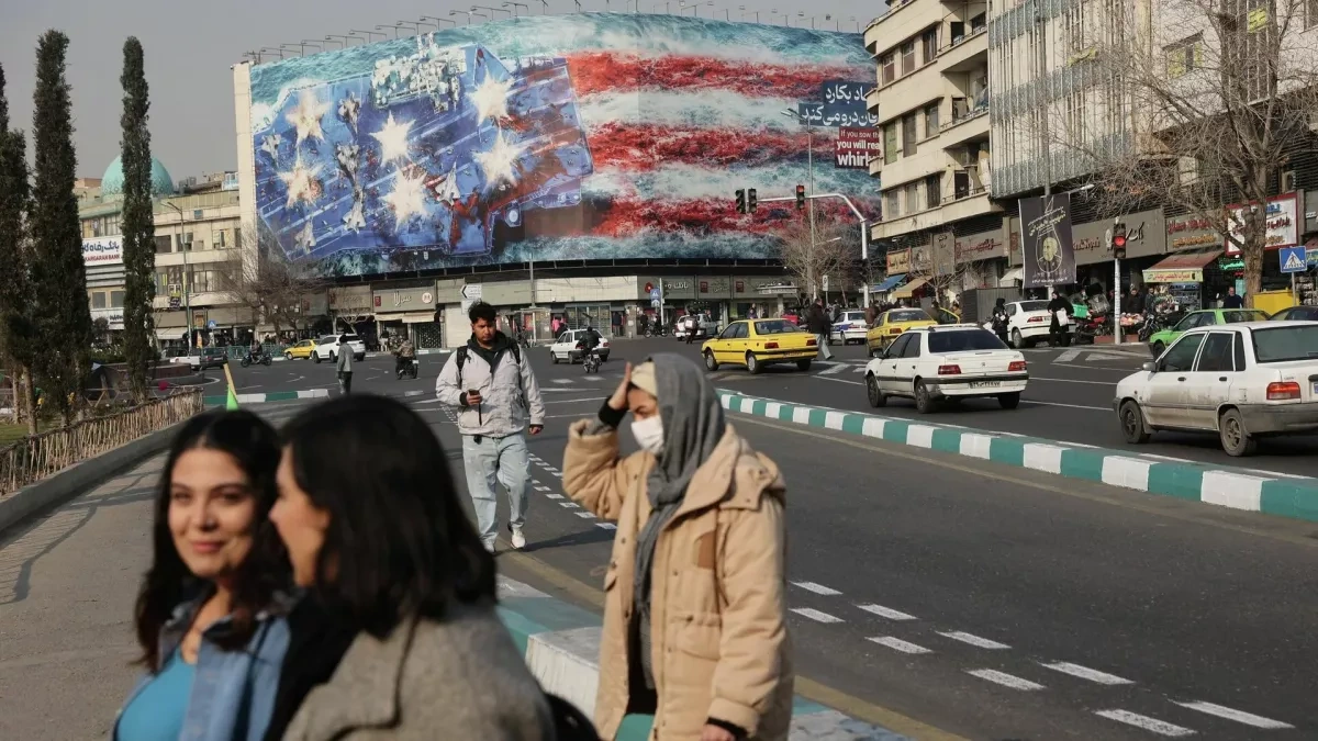 Internet shutdown forces Iranians to leave country