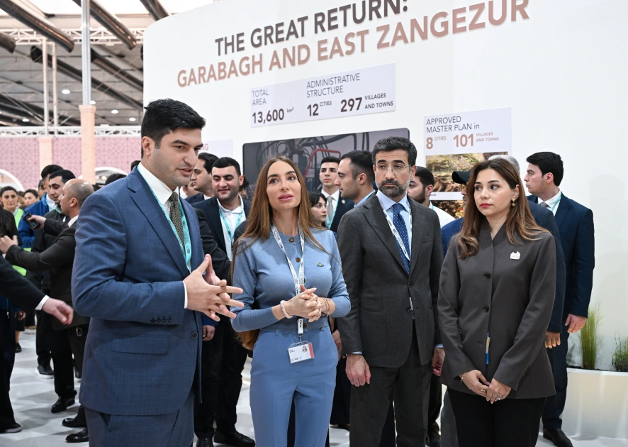 Heydar Aliyev Foundation VP Leyla Aliyeva and Head of Baku Media Center Arzu Aliyeva visit Urban Expo exhibition (PHOTO)