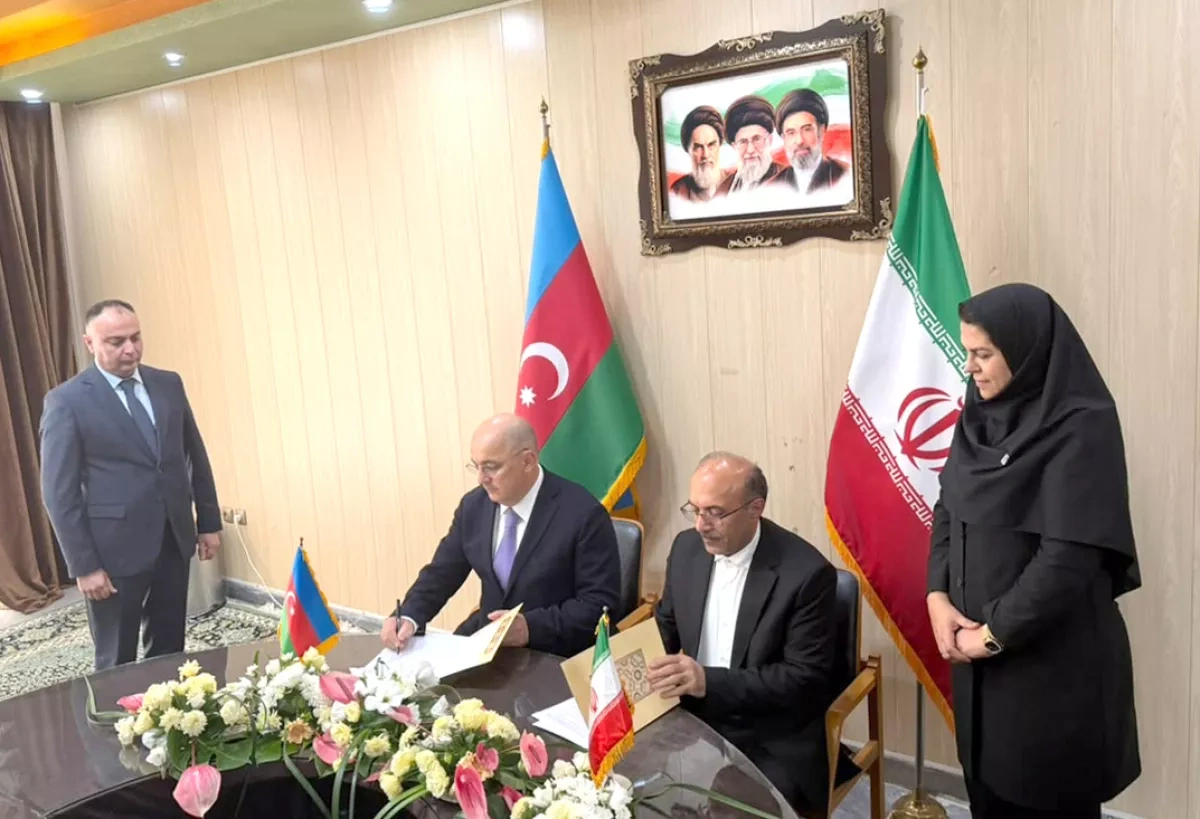 Azerbaijan, Iran customs chiefs hold border talks to boost transit cooperation PHOTO