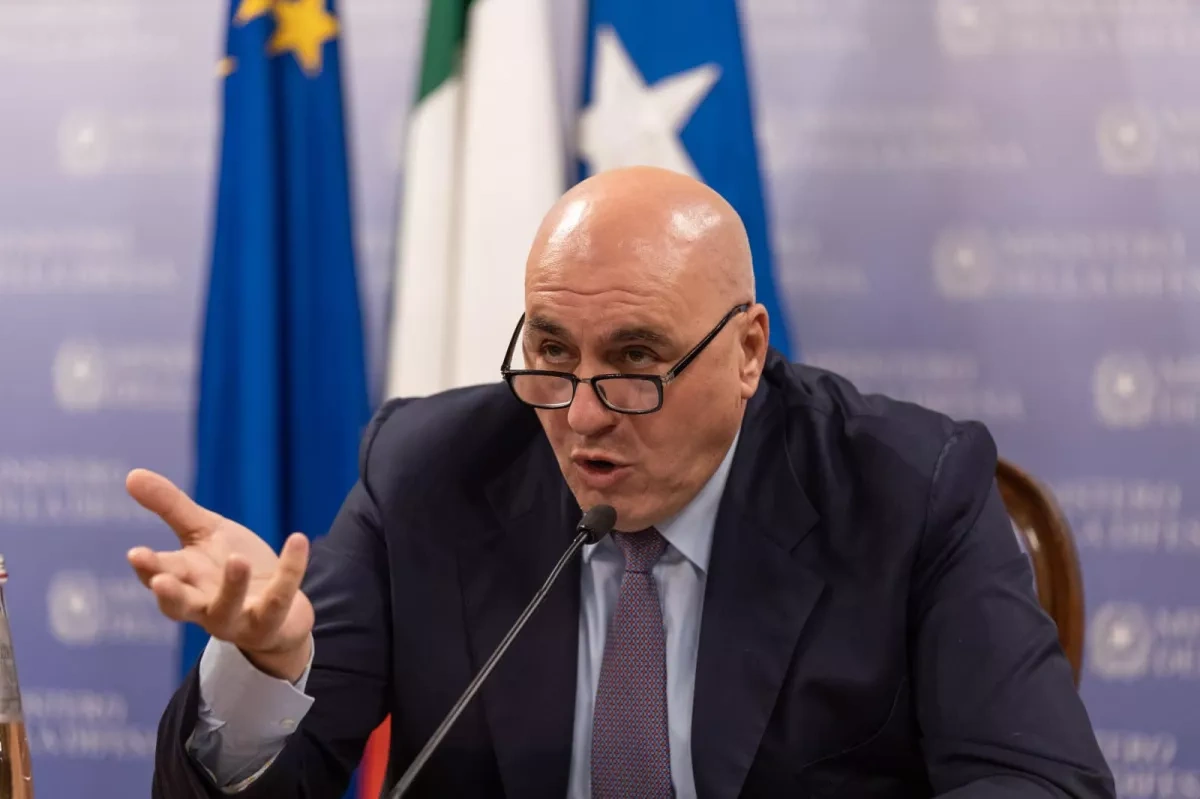 Italy’s defence minister urges Trump to seek “more resolute advisers”