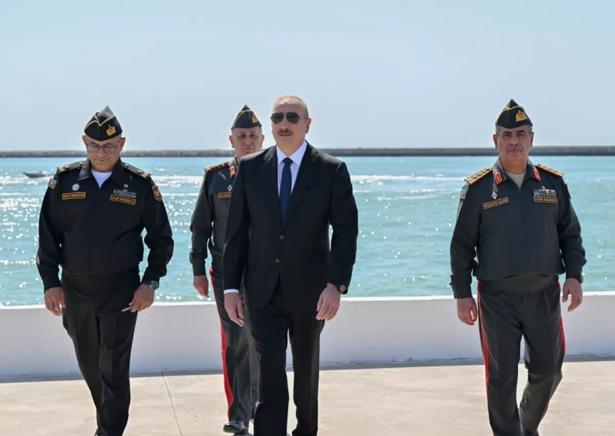 President Aliyev, first lady visit Azerbaijan’s Navy, inspect naval capabilities PHOTO
