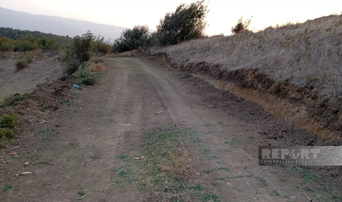 Bronze Age pottery found during roadworks in Azerbaijan’s south PHOTO